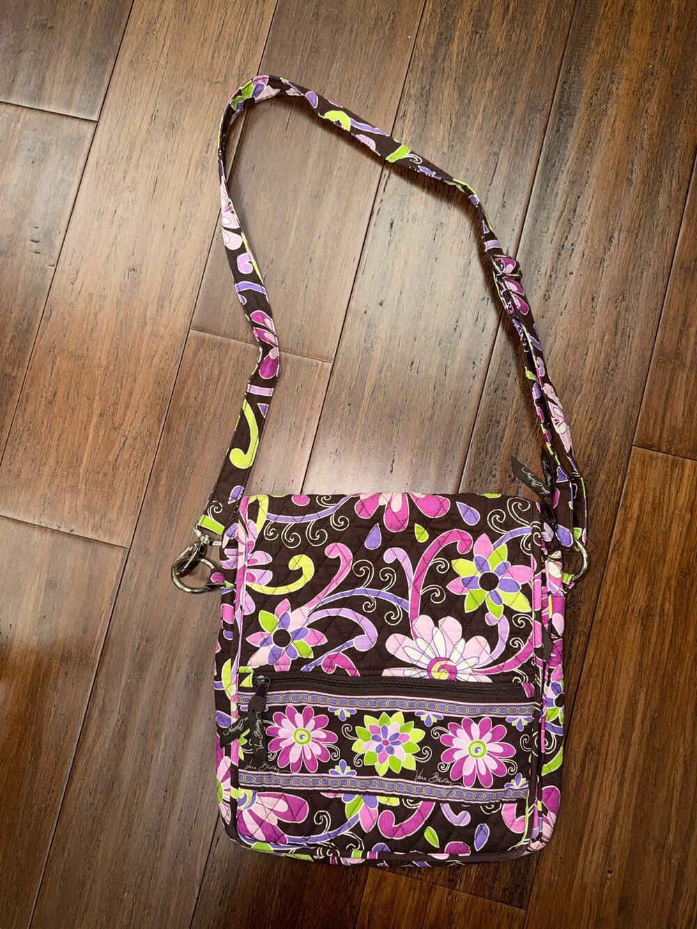 Vera Bradley Mailbag Crossbody Purse retired floral pattern "Purple Punch"